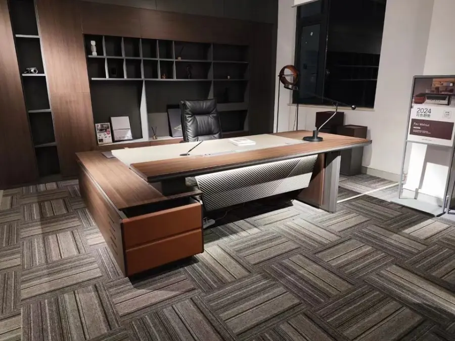 Low Price Modern Convertible Executive Office Desk with E0 MFC Melamine Top Luxury CEO Computer Table Furniture — view 2