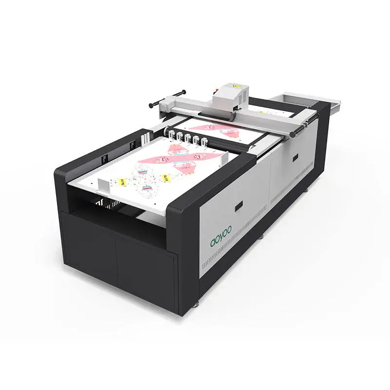 1070 Auto Feeding Cnc Digital Fully Automatic Oscillating Through Knife Cutting Ppf Film Wall Decor Flatbed Cutter — image 6