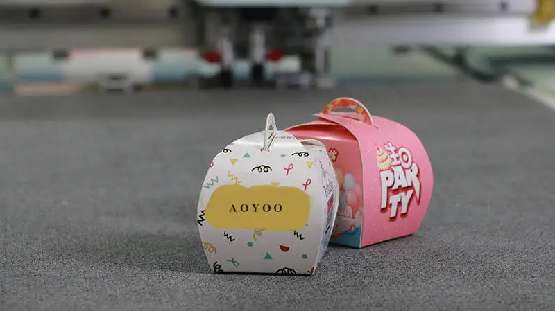 AOYOO Automatic Feeder Model Sticker Cardboard Box Cutting Machine — view 6