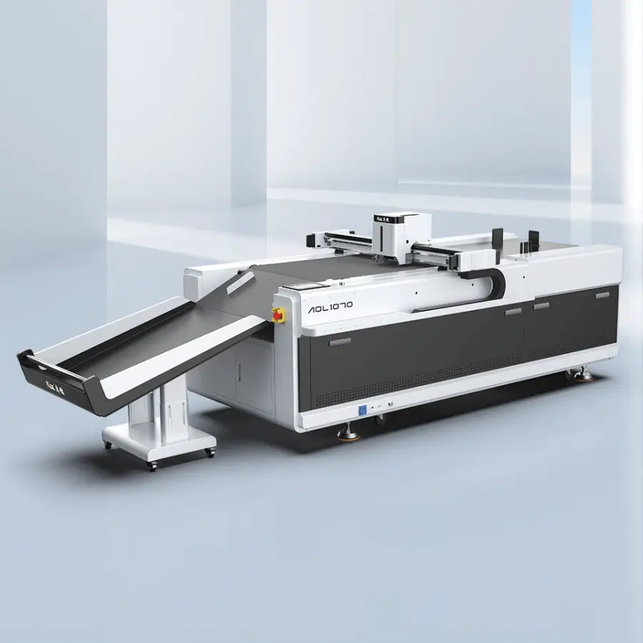Custom Digital Kiss Cut Plotter Cutting Machine for Carton Boxes PVC Film Banner Vinyl Sticker — view 1