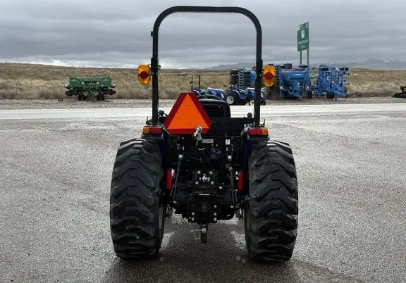 35HP Farming Machinery With Loader for Sell / New Hollands Workmaster 35 Tractor Model With Attachment — image 5