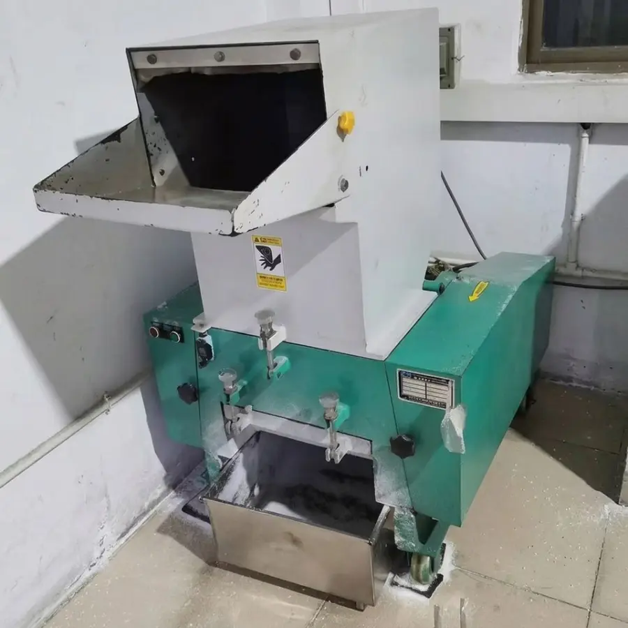 Automatic 15hp Single Shaft Motor Mini Plastic Crusher for Waste Plastic & Bottle Recycling with Gear & Bearing Core Components — image 3
