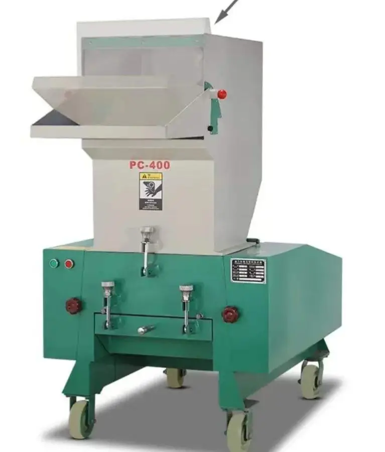 Single Shaft Plastic Crusher Shredder for PET/PE/PP Materials High Efficiency Low Energy Consumption Portable — view 1