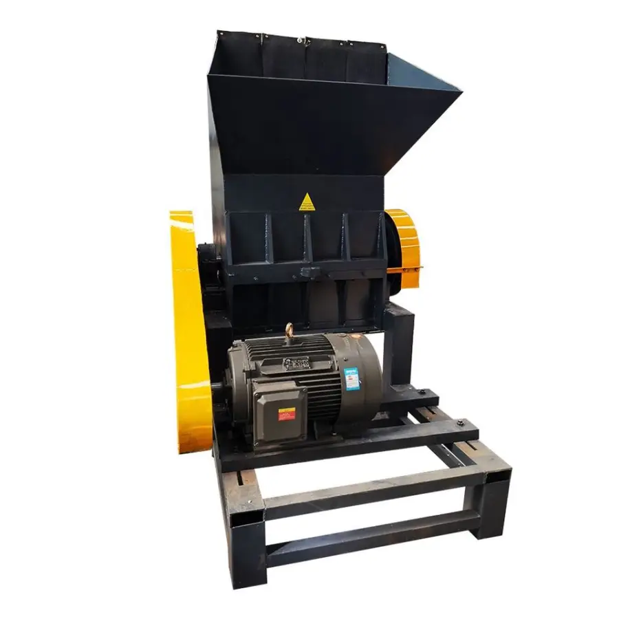 Factory Direct Sales Reasonably Priced High Efficiency CE Certified Plastic Waste Crusher & Paper Shredder with Engine & — view 1