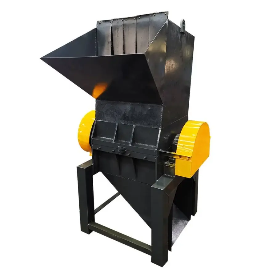 Small Size Portable Waste Plastic Crusher with Gear Pump Bearing 380V 1 Year Warranty — image 3