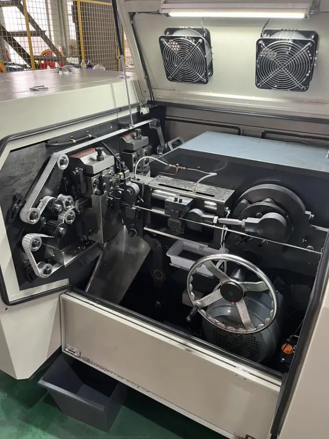 X150 Industrial Machine Speed 650 Pieces Per Minute Machine Weight 4000 kg Automatic Wire High Speed Nail Machine — image 3