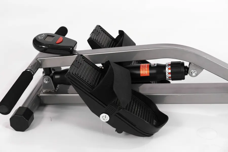 Hydraulic Indoor Rowing Machine Iron Construction Home Use Rower — image 4