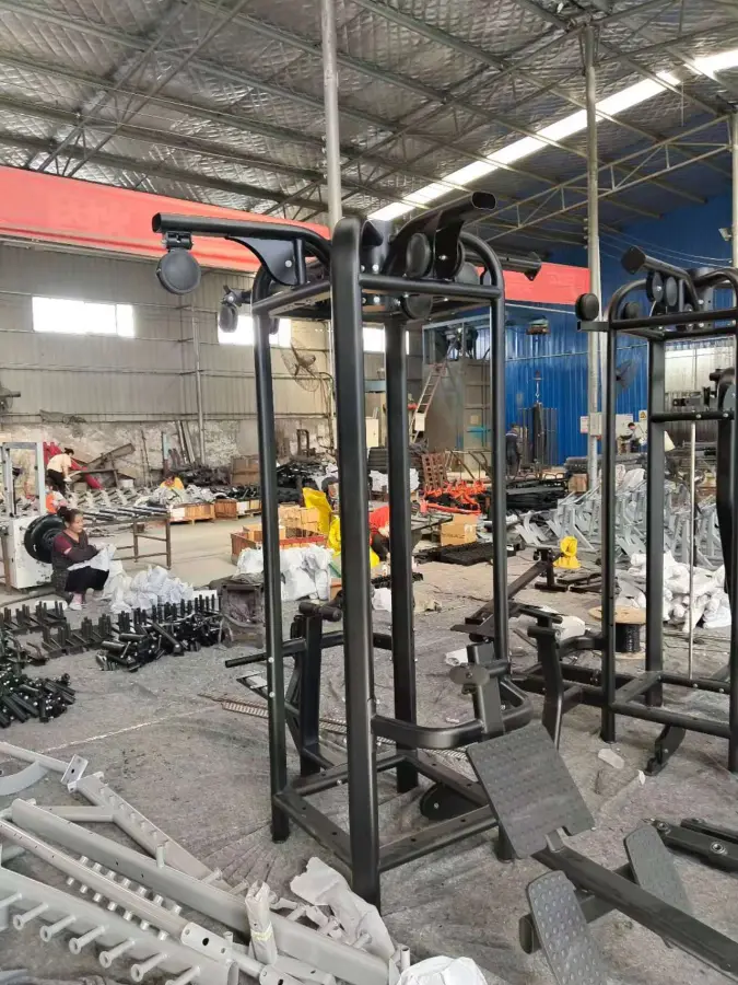 4-in-1 Multi Gym Equipment, Multifunctional Fitness Station — image 6
