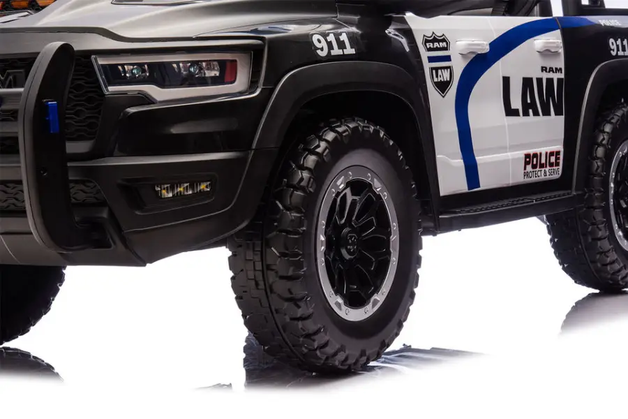 Licensed RAM 1500 RHO Super Truck Electric Police Ride on Cars for Children to Drive With R/C Ride on Car for Kids to Drive — image 2