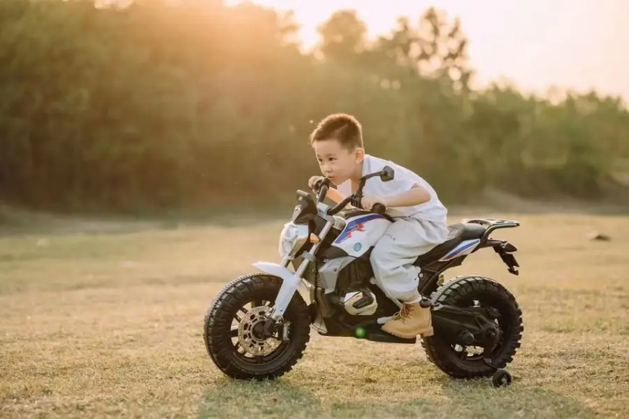 Wholesale Children's Electric Motorbike Toy Low Price Kids Ride-on with Remote Feature Unisex Battery-Powered — image 6