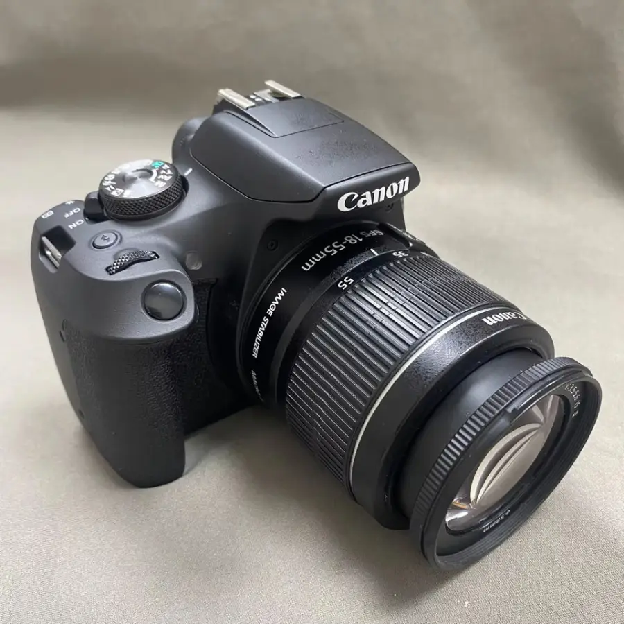EOS 2000D Rebel T7 24.1MP APS-C CMOS Used Cheap DSLR Camera with Full HD Video 2-3