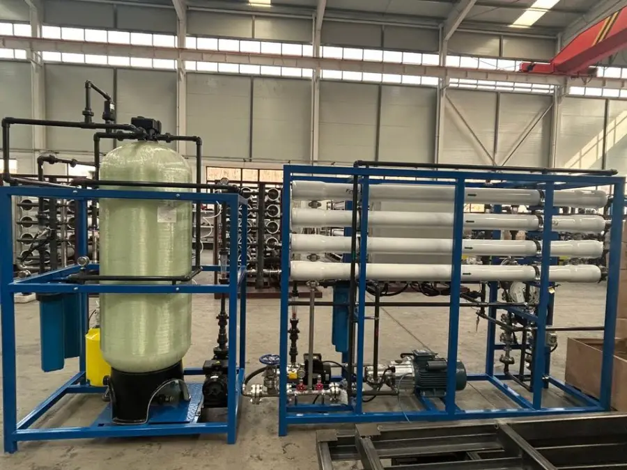 Sea Water Filtration Unit Reverse Osmosis Desalination 2000L/Hour Capacity 1 Year Warranty PLC Motor ISO9001 Pump Bearing — image 4