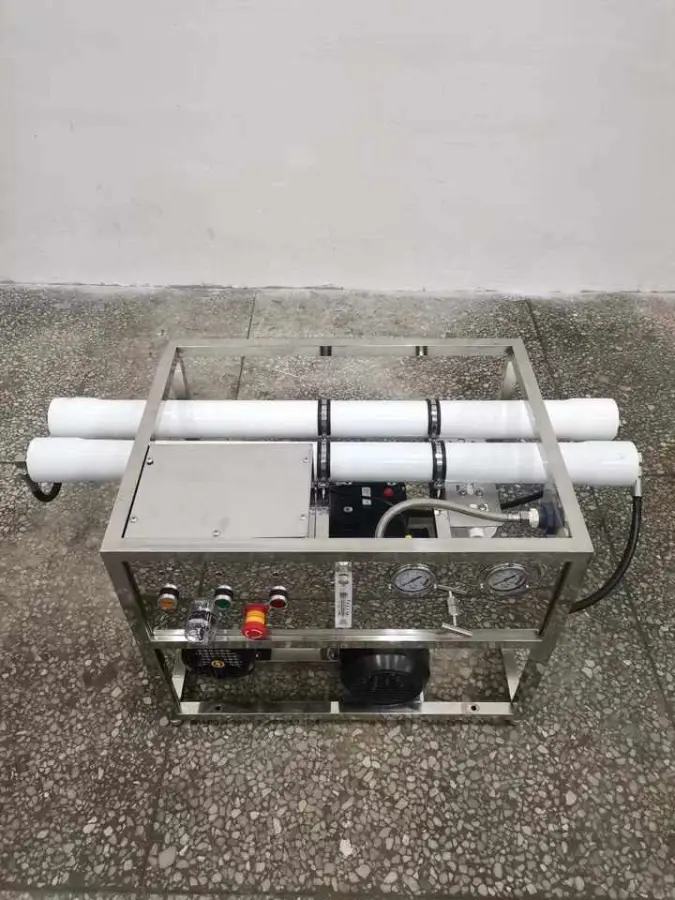Stark Mini Seawater Desalination Plant 700L RO System 98% Desalination Rate PLC Motor Controlled Pump ISO9001 Certified — image 6