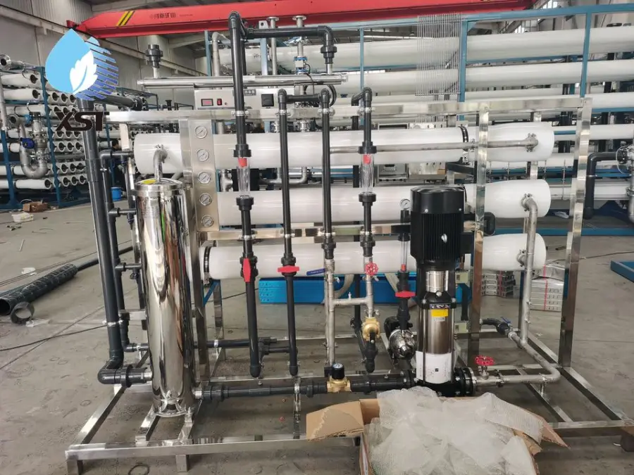 Industrial Reverse Osmosis (RO) Water Treatment Plant with PLC Pump & Pressure Vessel 5000 LPH System — view 1