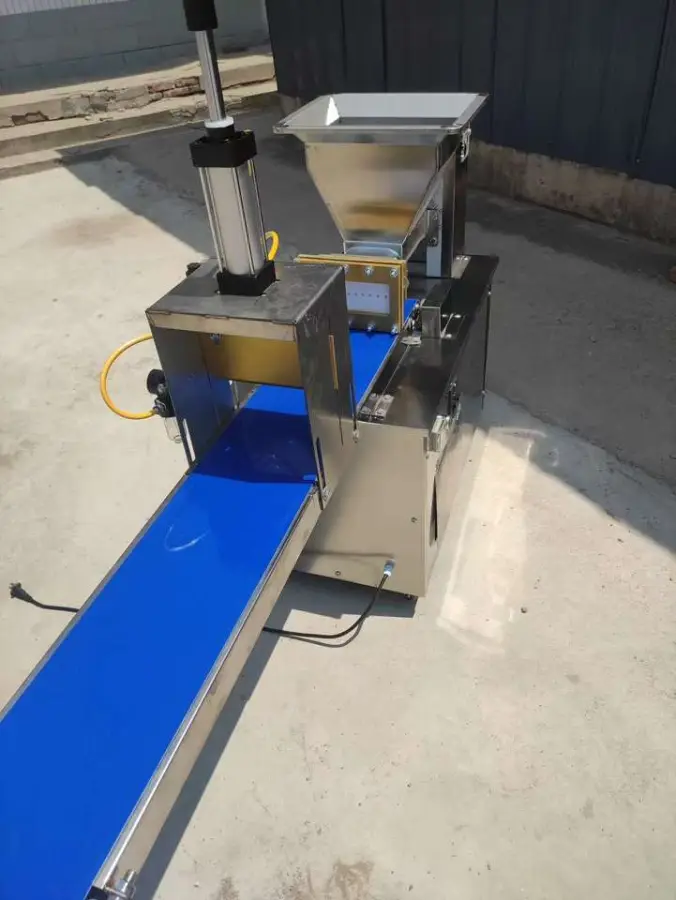 Industrial Dough Extruder Cutter Bread Dough Shaping Machine Adjustable Dough Strip Cutting Machine — view 5