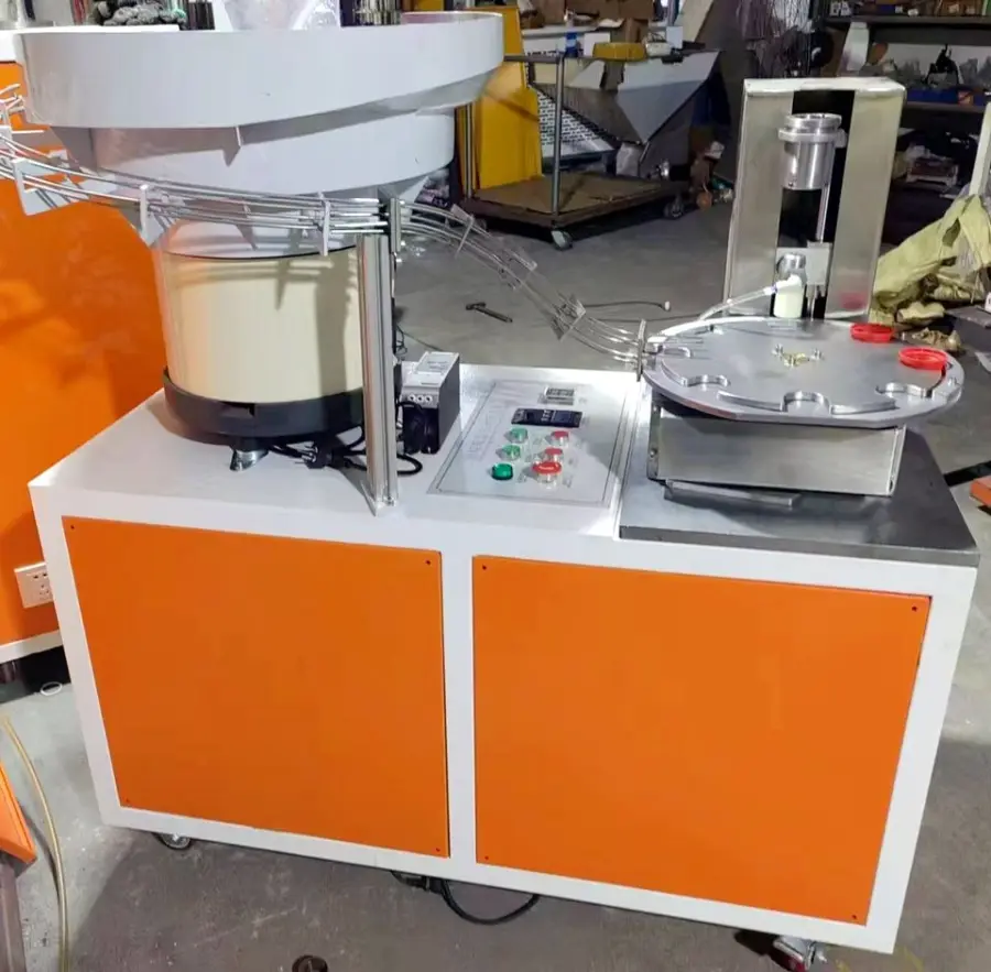 Industrial Cap Gasket Insert Machine Cap Liner Insertion Machine Plastic Cap Lining Machine — view 4
