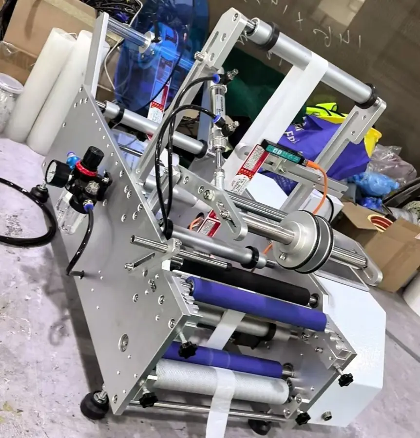 Semi Automatic Sticker Label Applicator Small Desktop Round Bottle Packaging Labeling Machine — view 5