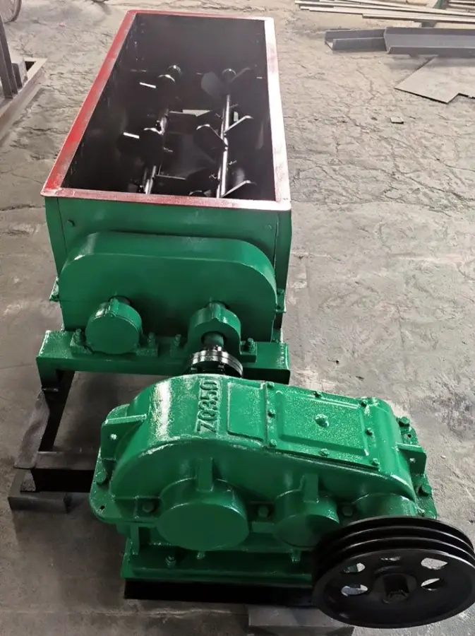 Horizontal Clay Soil Mixing Machine Double Shaft Coal Slurry Sludge Mixer for Clay Brick Machine — view 3