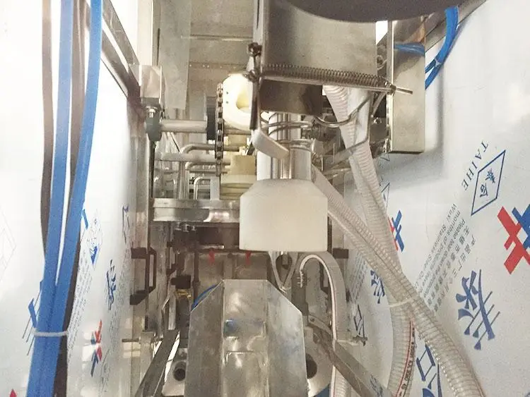 Automatic 19 20 Liters Bottle Washing Filling Capping 5 Gallon Water Filling Machine for Mineral / Pure Drinking Water Plants — image 3