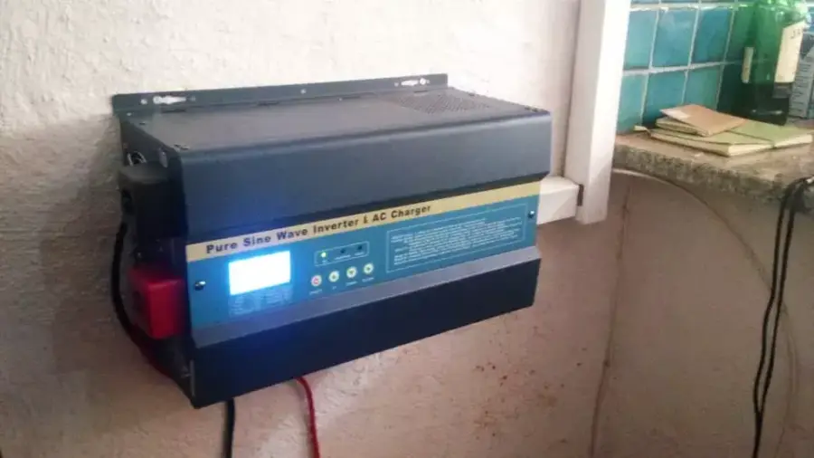 Solar Power Inverter 1000watt 12Volt DC to 220Volt AC with MPPT Solar Charger Controller — image 7