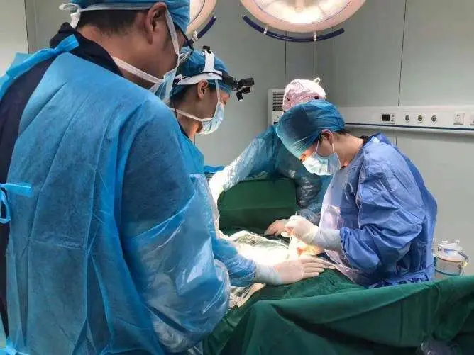 Surgical Medical LED Headlight and Headcam with Camera 4K HD Camera for Surgery — image 3