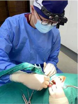 Surgical Medical LED Headlight and Headcam with Camera 4K HD Camera for Surgery — image 4