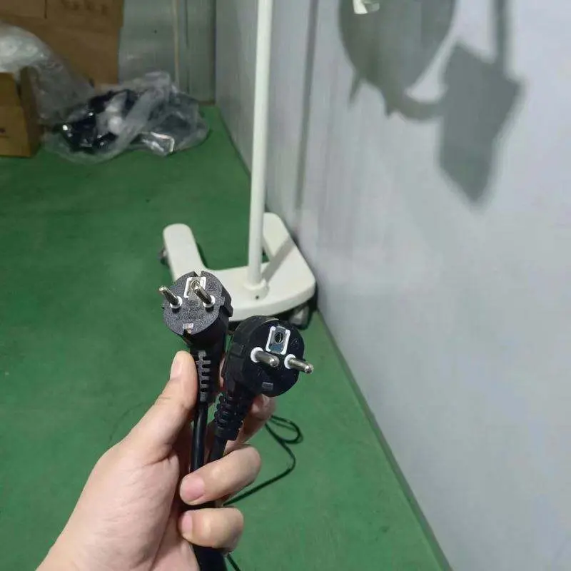 Medical Vertical Type Mobile Ligero Examination Operation Light LED Surgical — image 4