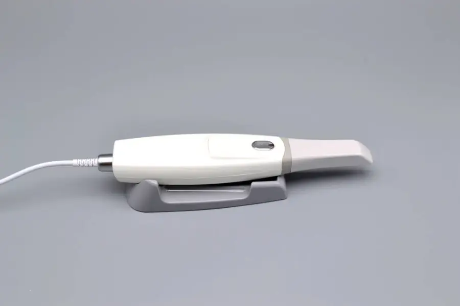 Newly High Quality Dental Intraoral Equipment Digital Lmplant Orthodontics Restoration Intraoral Scanner — image 4