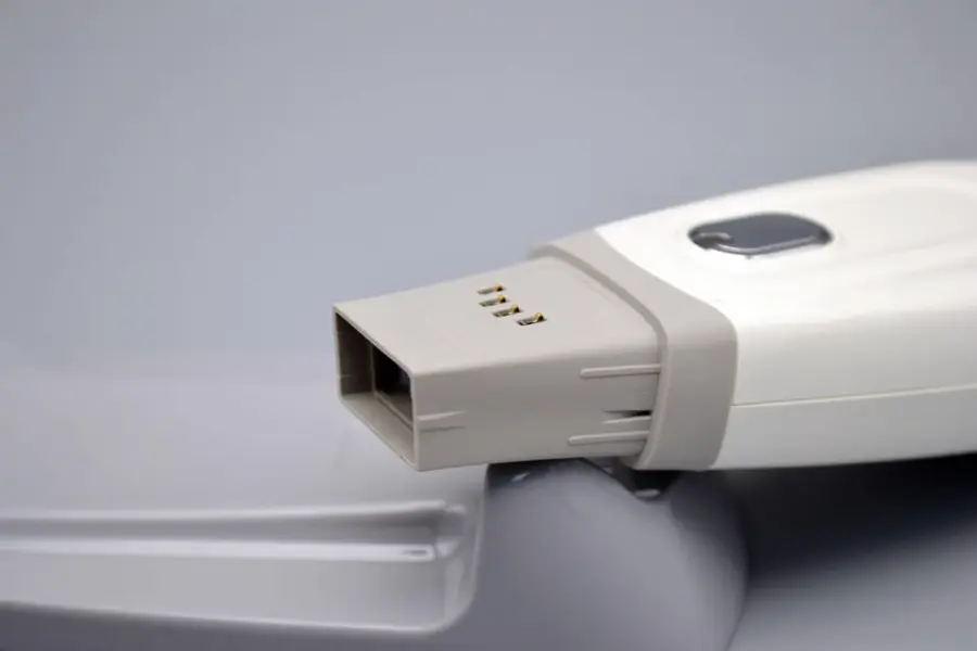 Newly High Quality Dental Intraoral Equipment Digital Lmplant Orthodontics Restoration Intraoral Scanner — image 6