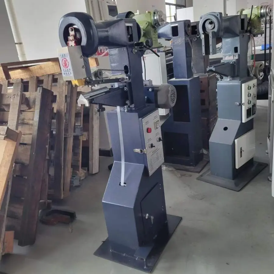 Craft Tape Paper Box Tape Tape Pasting Machine Manual Chinese Hot Sale New Design Rigid Box Corner Pasting Machine — image 5