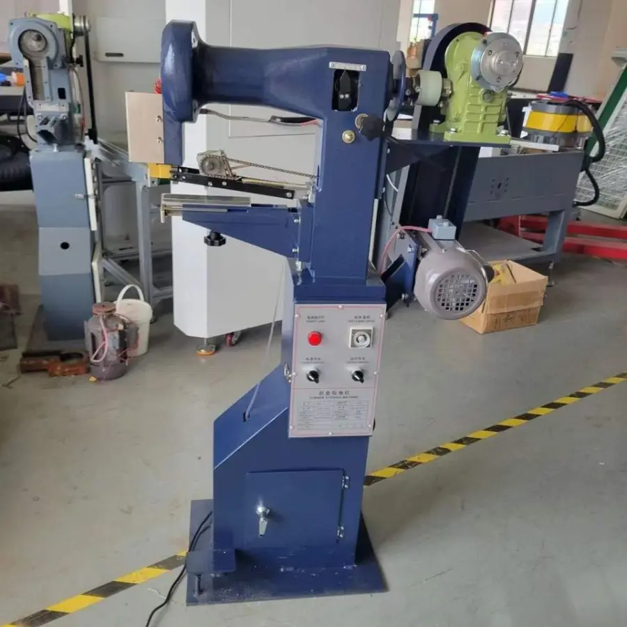 KET Hot Selling 2025 New Manual Rigid Paper Box Corner Pasting Machine Box Forming for Cardboard — image 3