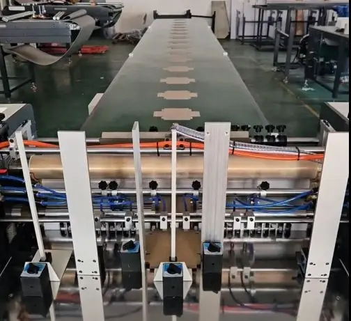 KET Fully Automatic Paper Sheet Feeding and Gluing Machine Rigid Box Forming Machine with Hot Melt Glue Pasting — image 3