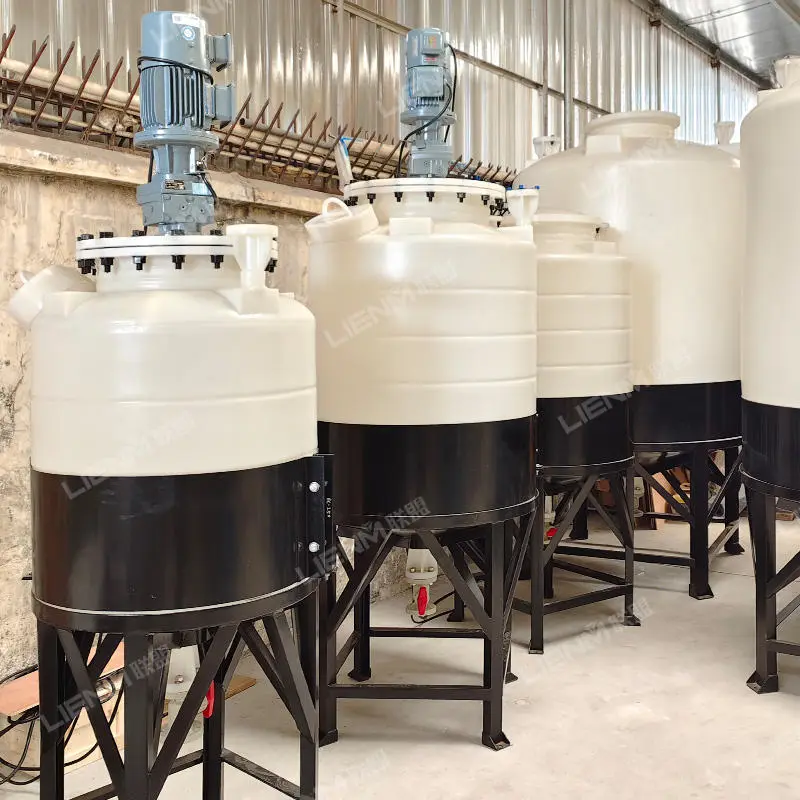 LIENM HDPE Plastic Material Chemical Industrial 200 500 Liters Mixing Tank Toilet Bowl Cleaner Bleach Mixing Tank With Agitator — image 3
