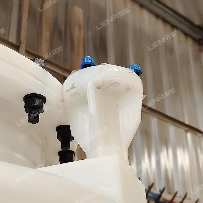 LIENM HDPE Plastic Material Chemical Industrial 200 500 Liters Mixing Tank Toilet Bowl Cleaner Bleach Mixing Tank With Agitator — image 5
