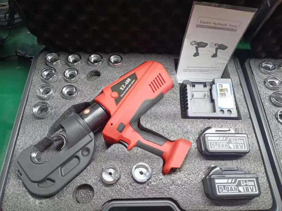 EZ-400 DC 18V Rechargeable Electro-Hydraulic Crimping Pipe Pressing Tool Hand Operated 16-400 Sqmm Capacity ODM Supported Made — image 3