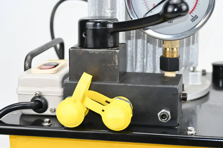 Zhh700c-10b Large Tonnage Manual Control Two-way Electric Pump 47kg — image 3