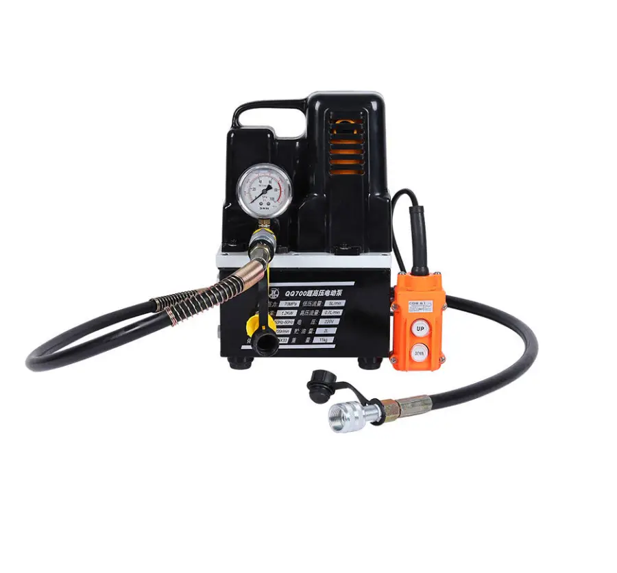 Premium Quality Pump Convenient Use Black High-pressure Electric Pump Iron QQ700 — view 1