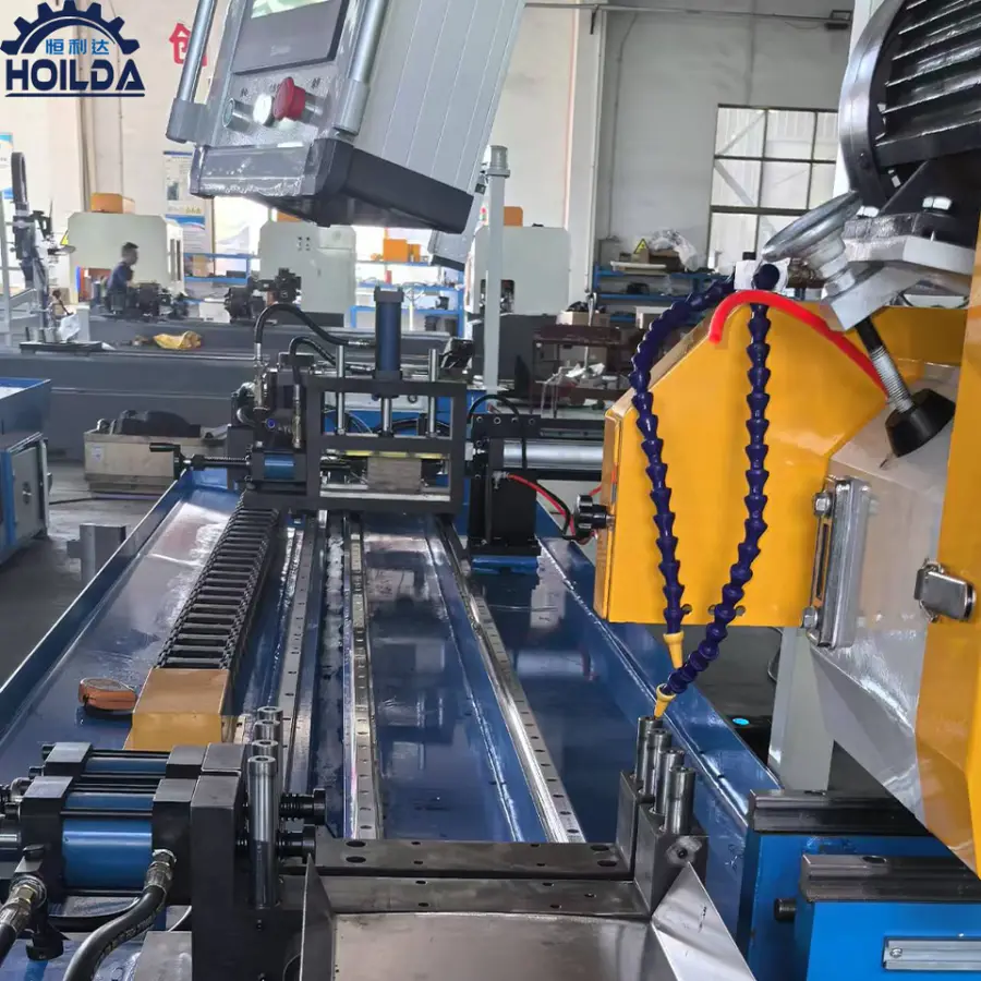 Hoilda Industrial Automatic Stainless Steel Tube Saw Traverse Feeding Optional Servo Angle for Batch Multi-cutting Processing — image 5