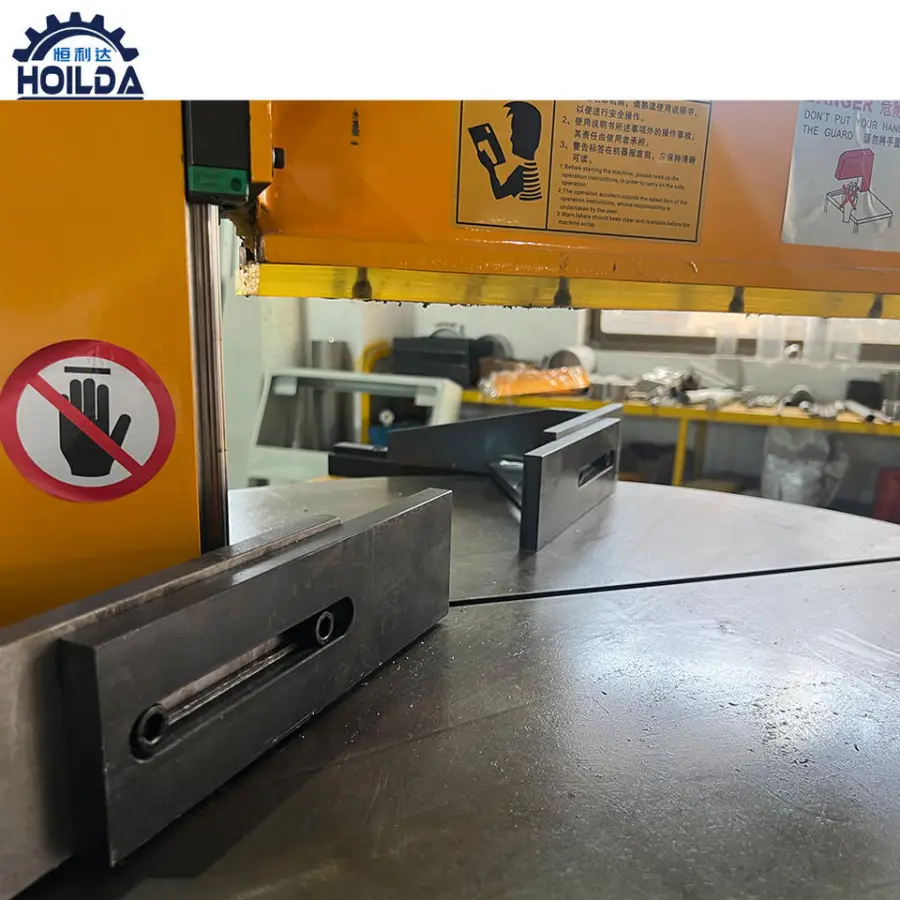 Adjustable for Different Material Dimensions CNC Automatic Aluminum Cutting Machine Equipped with a Fully Enclosed Safet — view 2