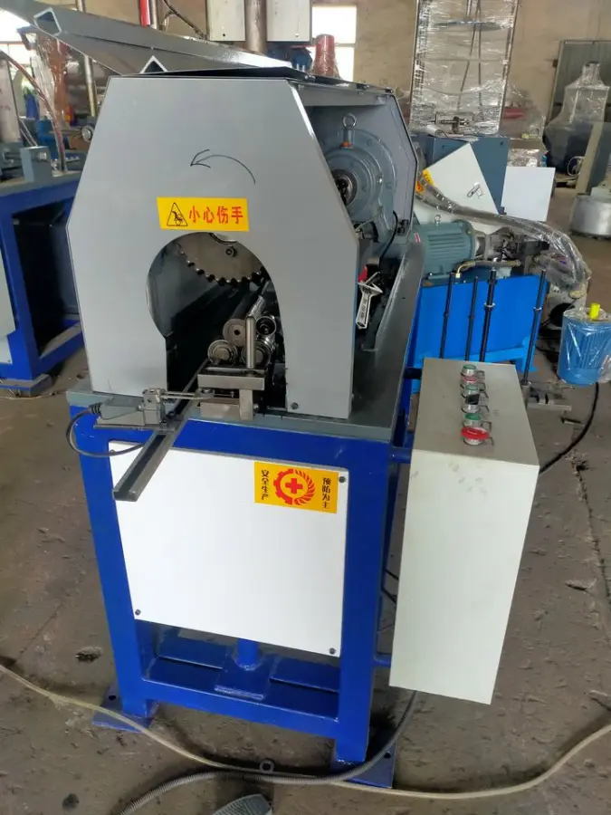 Exhaust Muffler Tube Round Hole Stainless Steel Hydraulic Pipe Punching Machine — image 3