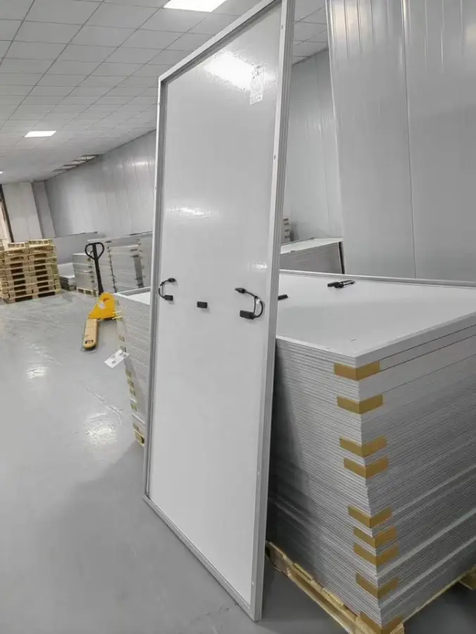 Factory Price Supplier 18 Years Producing Experience Half Cut PERC 450W 500W 600W 650W n Type 1000 Watt Solar Panel 550W Black — image 6