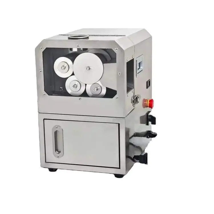 Portable 4 304SUS Rollers Sugarcane Juicer Machine With Battery Sugar Cane Squeezer Extrusion Machine for Low-Cost Start — view 1