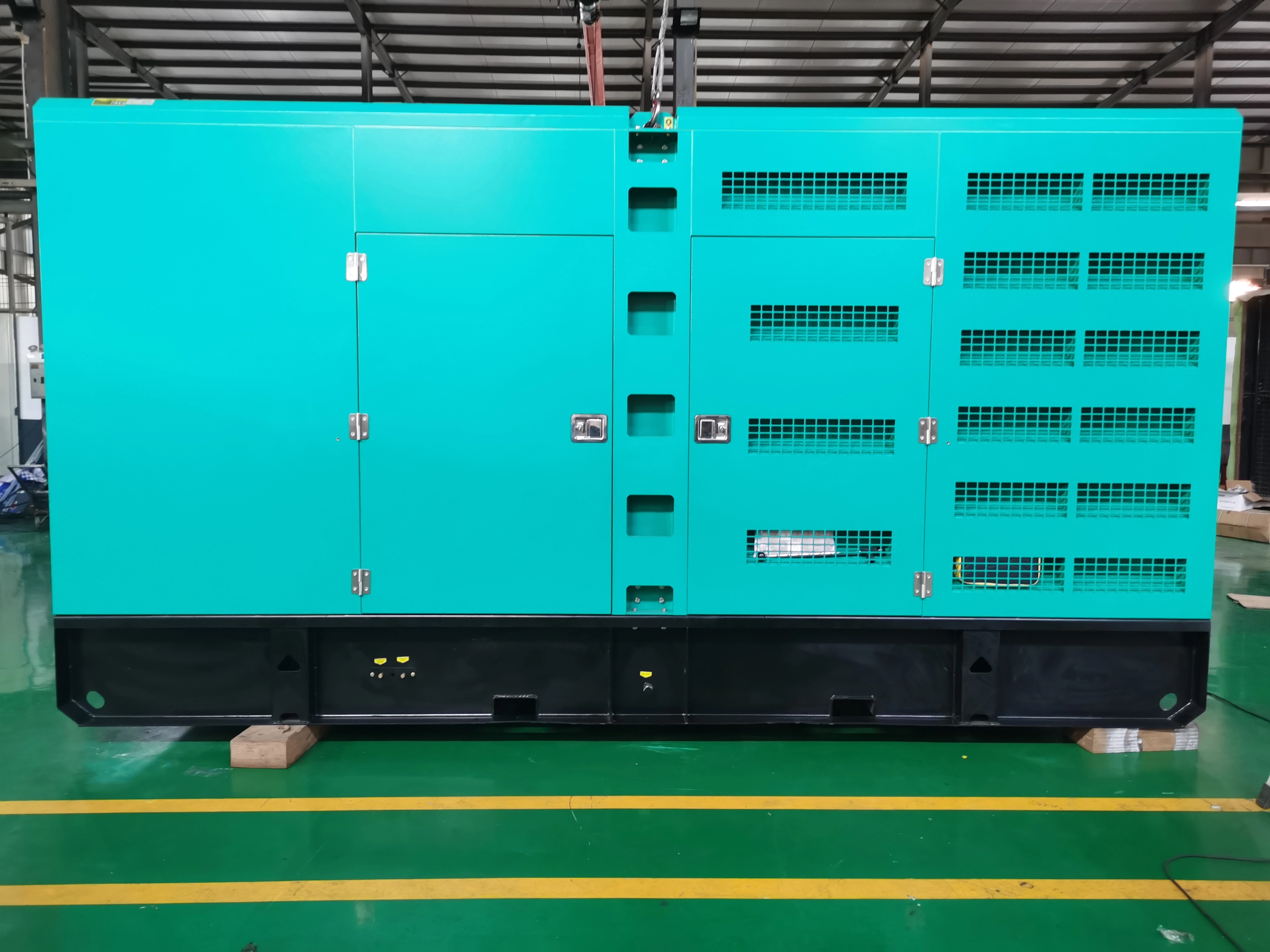 Remote Starting EU Digital 850kw 900kva 900kw 950kw 1000kva 1000kw Electric Power Generator in a Enclosure for Plant