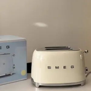 European Standard for Smeg Retro Automatic Breakfast Machine In-Stock Genuine Toaster for Home Use Electric Power Source