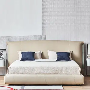 Italian Minimalist Light Luxury Bed Genuine Leather Master Bedroom Furniture Set Modern Comfortable Headboard king Size Bed