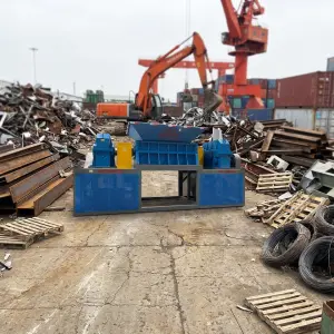 Hot Selling Twin Shaft Wood Crusher Machine for Sawdust Shredder
