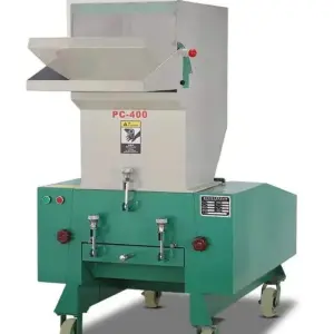 Small Waste Plastic Crusher High Efficiency Multi-functional Plastic Bottles Shredder with Gearbox and Engine