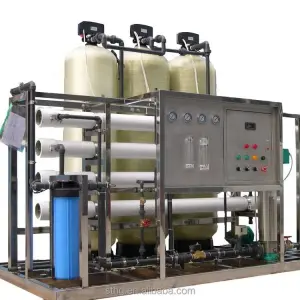 2000L/H PLC Controlled Water Treatment Equipment Pump Motor for Groundwater Well Water Reverse Osmosis (ISO9001 CE Certified)