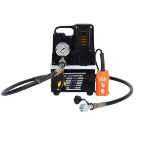 Premium Quality Pump Convenient Use Black High-pressure Electric Pump Iron QQ700